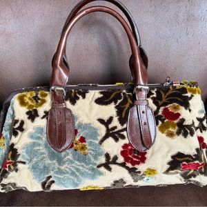 Glenda Gies carpet bag brand new never used